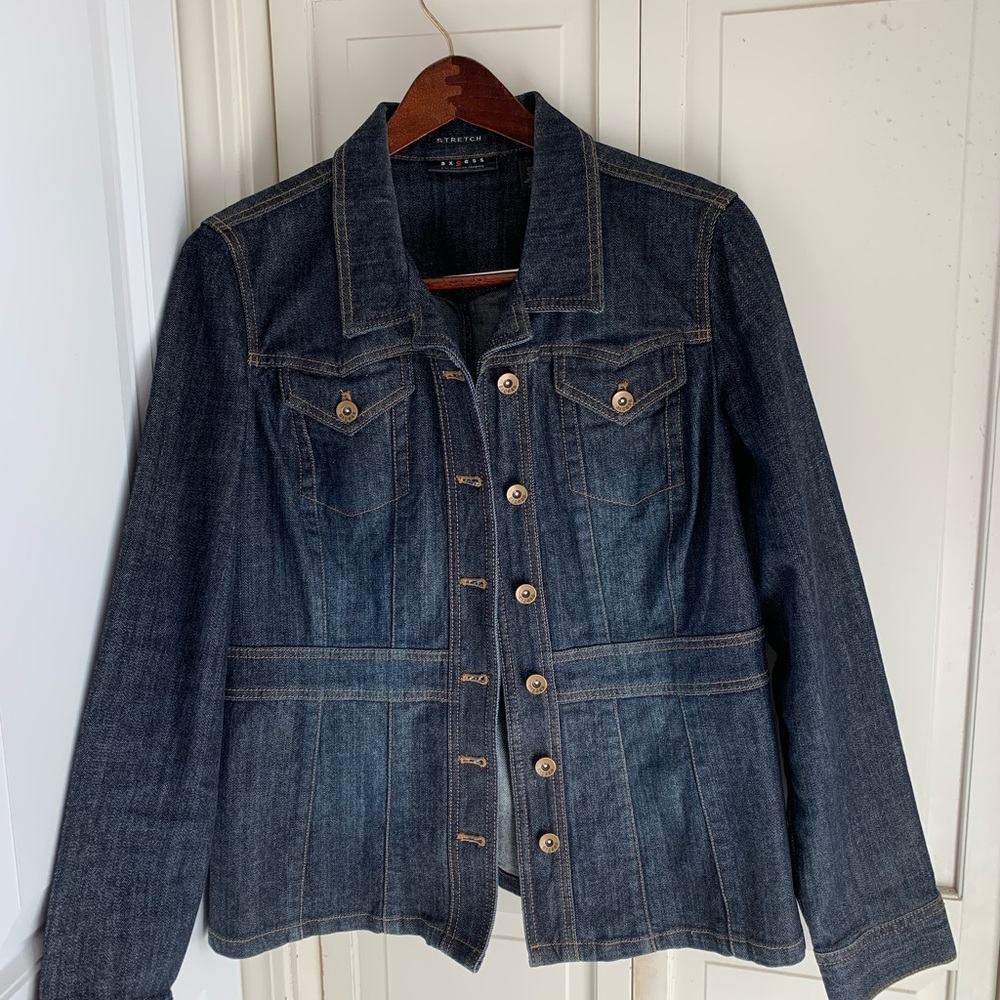Women’s Stretch Denim Jacket; Axcess, a Liz Claiborne Company, Large